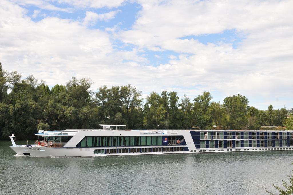 Hotel O2 Saone Reyrieux Exteriér fotografie